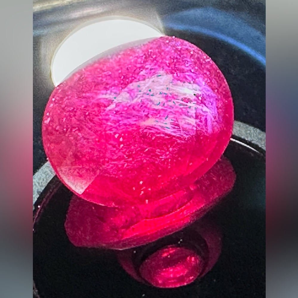 Elegant Red Beryl Ruby approx 2.50 ct ish - Picture 10 of 16